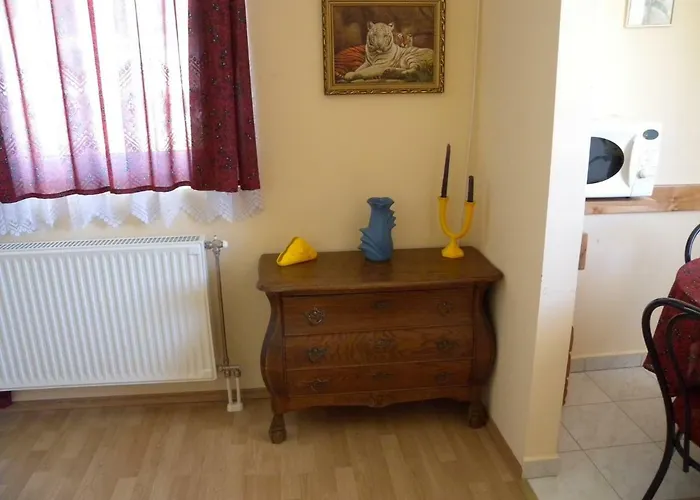 In - Balaton 18986 *